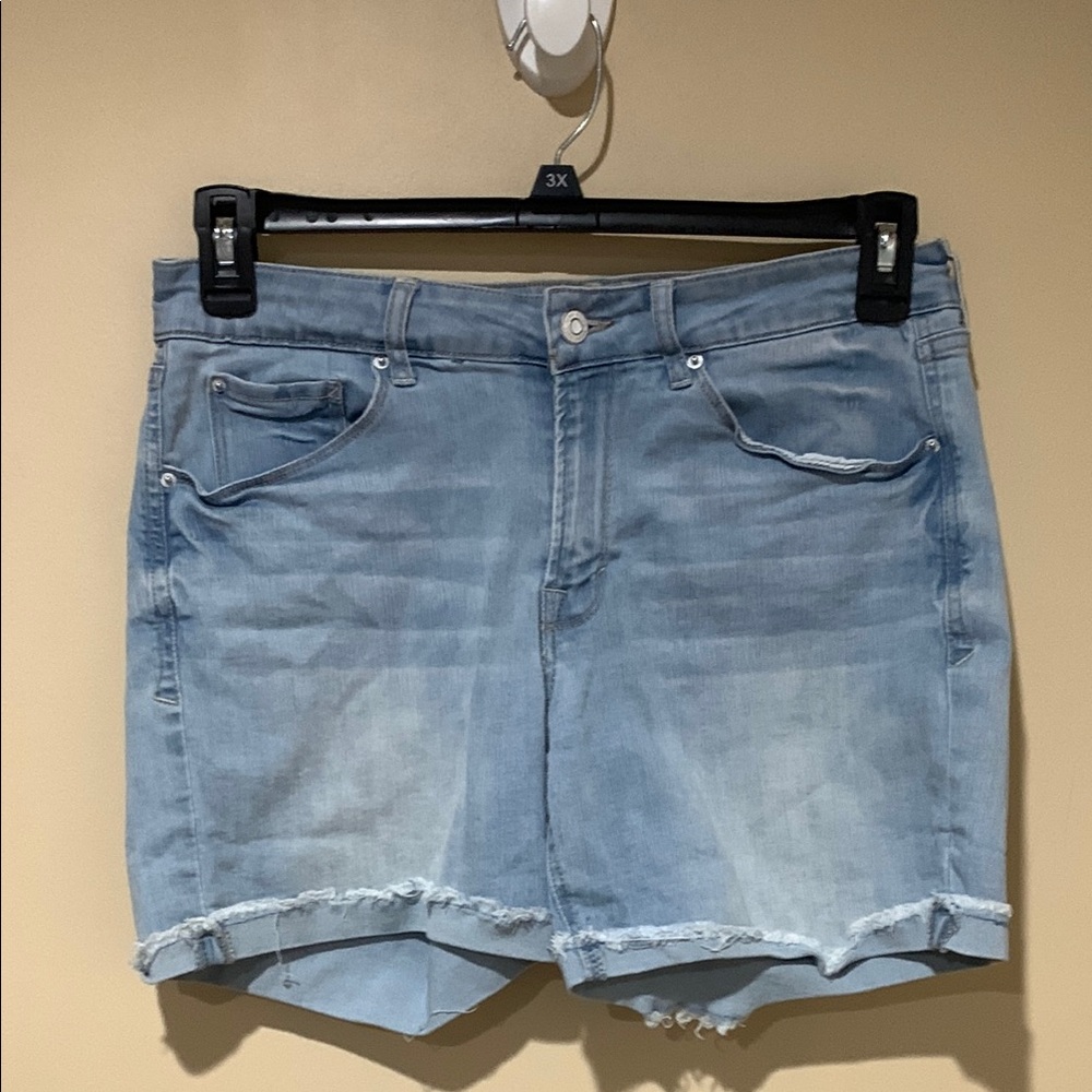 Kensie 8/29 Jean shorts